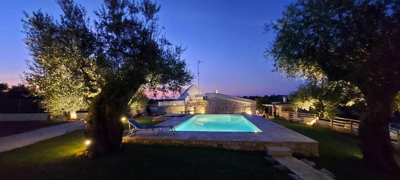 Trulli Lisanna - Exclusive Private Pool And Rooms Up To 10 People Antonelli Buitenkant foto