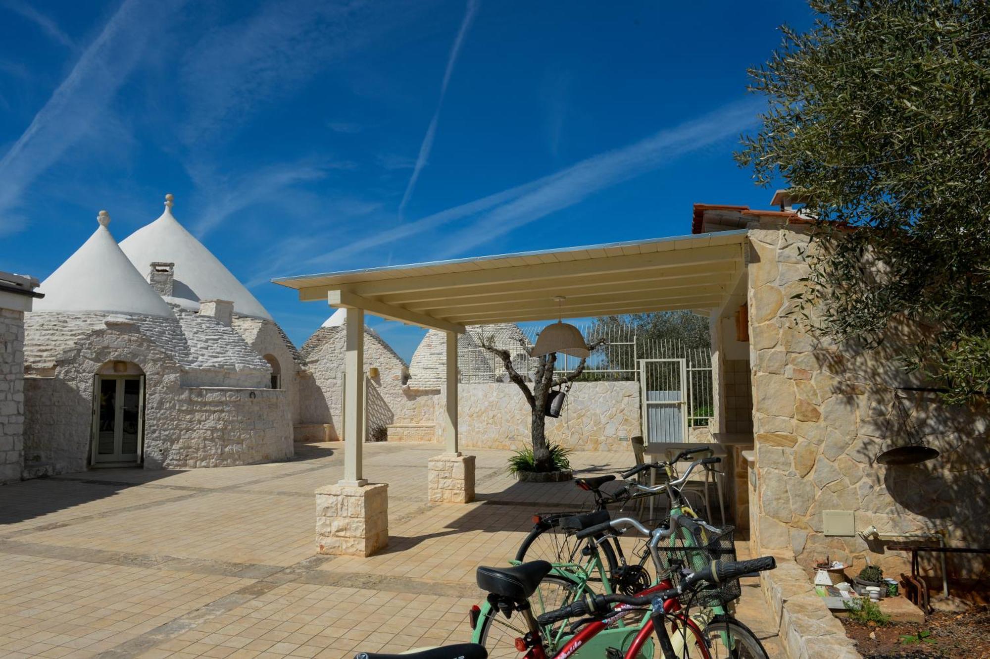 Trulli Lisanna - Exclusive Private Pool And Rooms Up To 10 People Antonelli Buitenkant foto