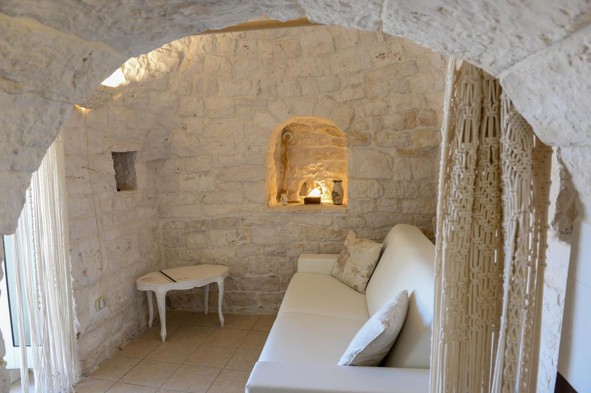 Trulli Lisanna - Exclusive Private Pool And Rooms Up To 10 People Antonelli Buitenkant foto