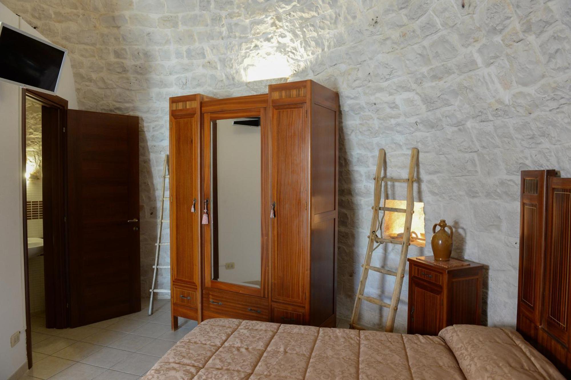 Trulli Lisanna - Exclusive Private Pool And Rooms Up To 10 People Antonelli Buitenkant foto