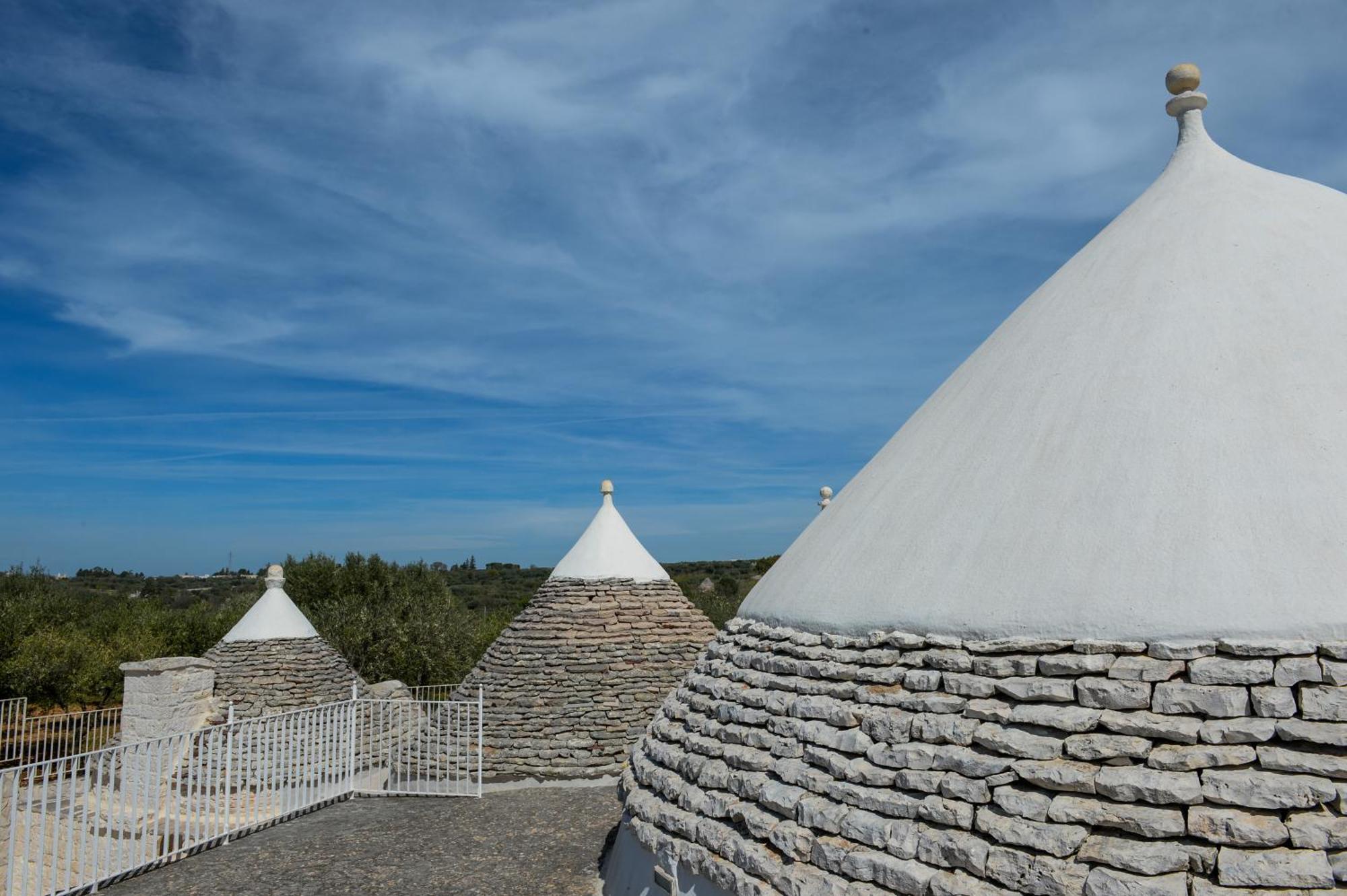 Trulli Lisanna - Exclusive Private Pool And Rooms Up To 10 People Antonelli Buitenkant foto