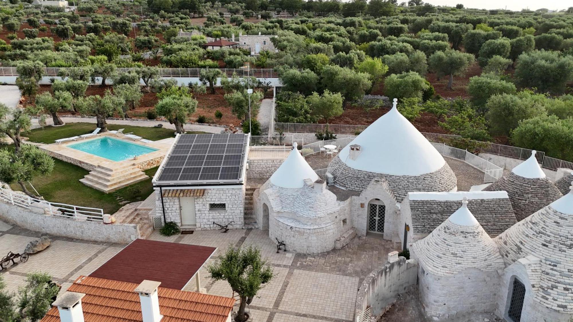 Trulli Lisanna - Exclusive Private Pool And Rooms Up To 10 People Antonelli Buitenkant foto